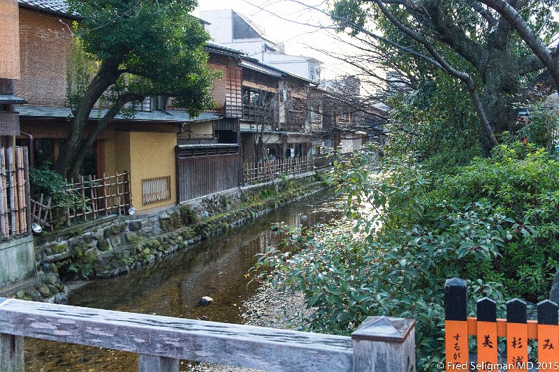 20150313_162106 D4S.jpg - Traditional neighbourhood, Kyoto.   Kyoto has several canals